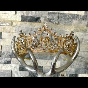 Gold crown
